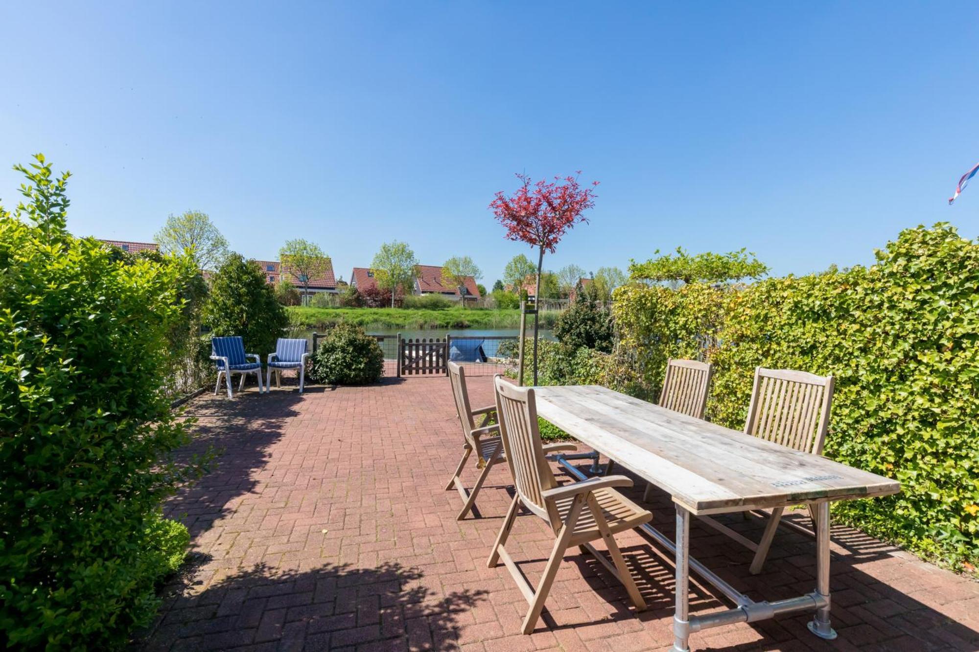 Nautic Rentals - Marinapark Oude-Tonge Buitenkant foto