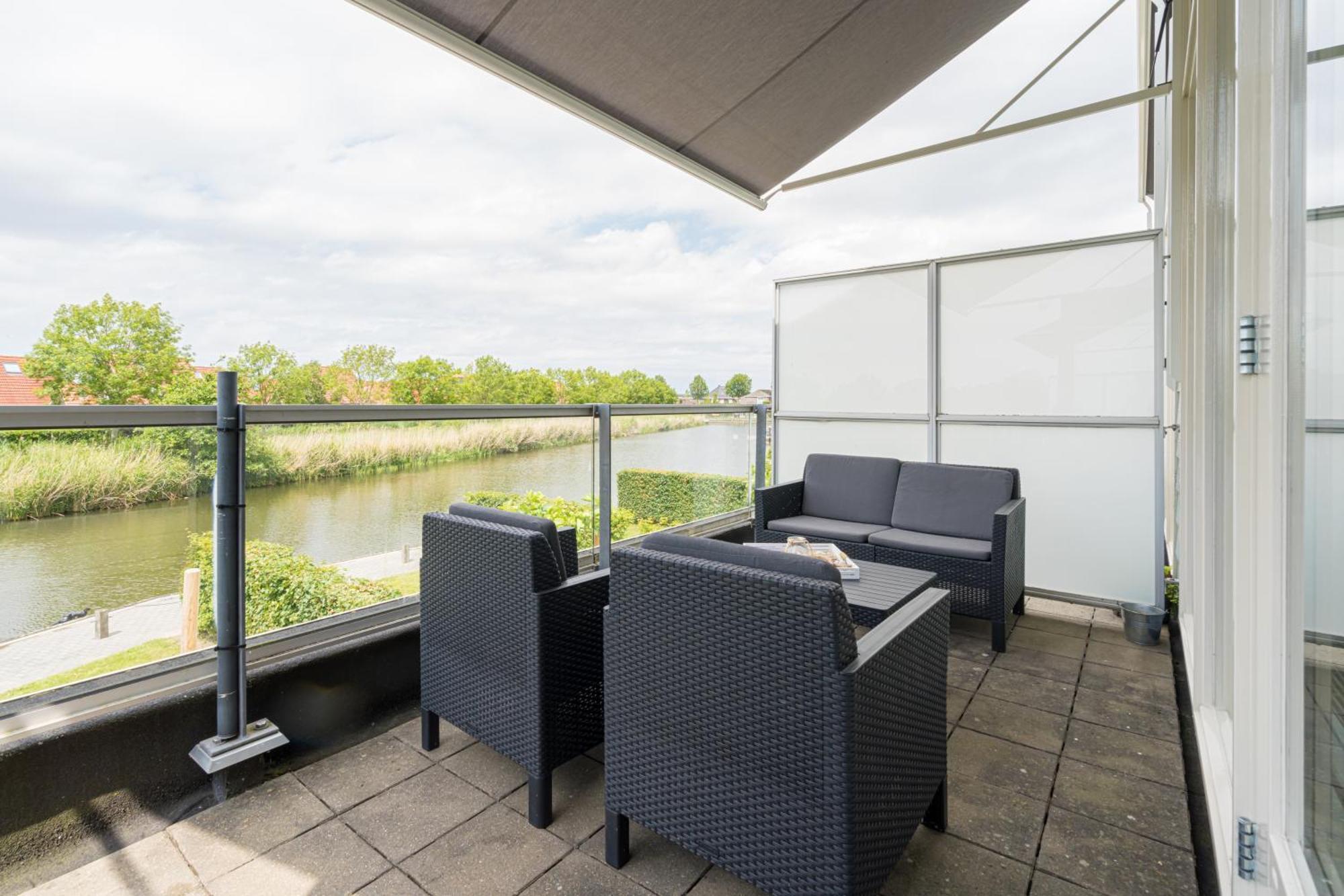 Nautic Rentals - Marinapark Oude-Tonge Buitenkant foto