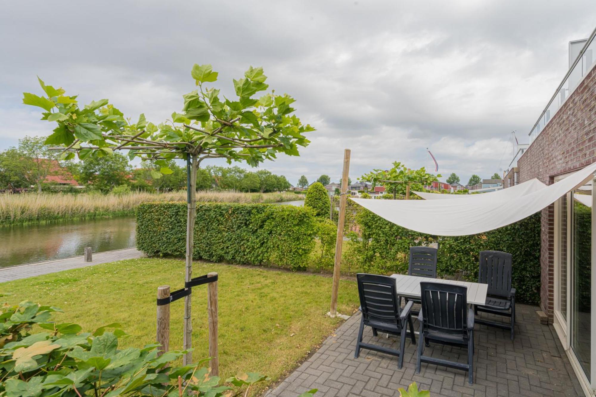 Nautic Rentals - Marinapark Oude-Tonge Buitenkant foto