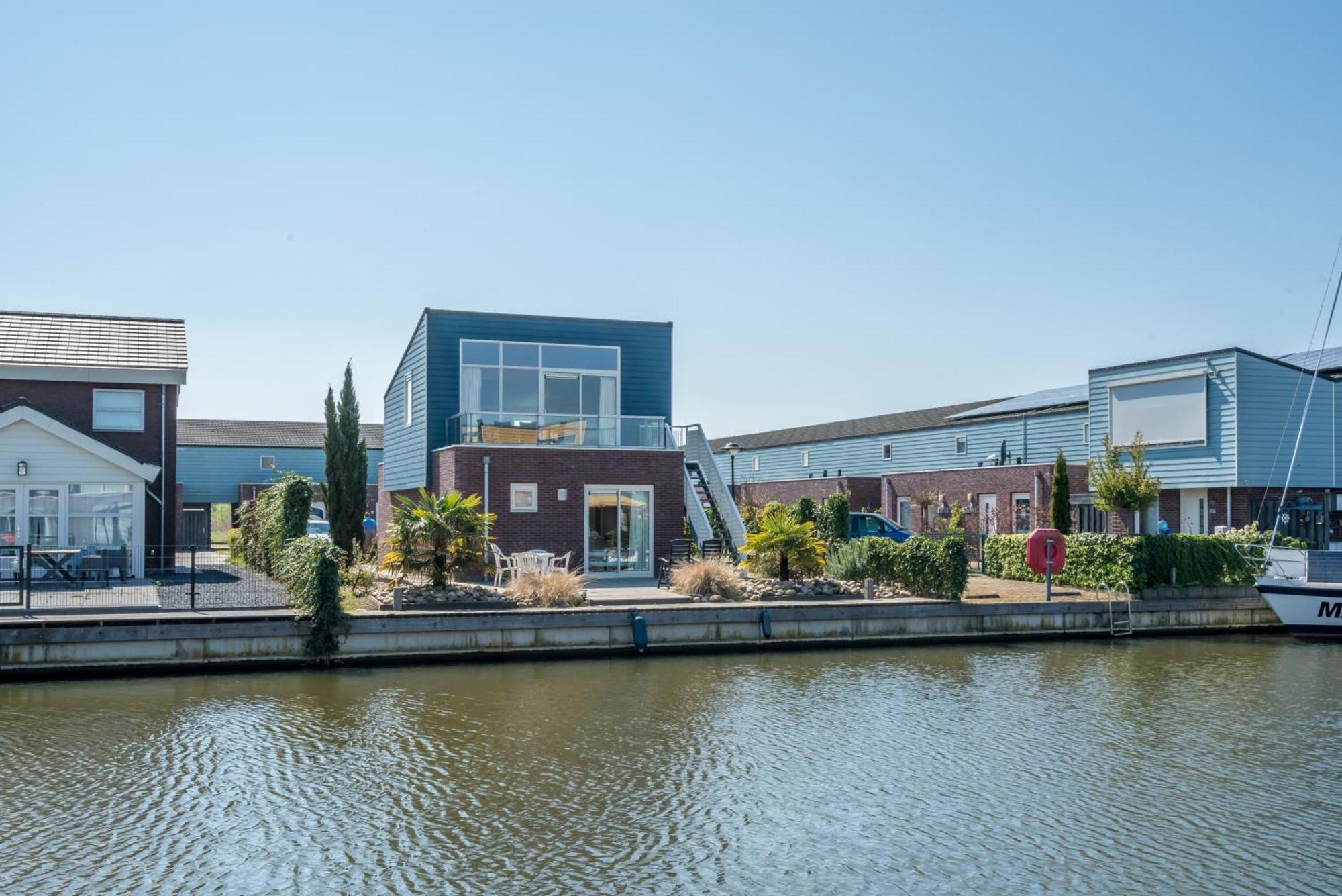 Nautic Rentals - Marinapark Oude-Tonge Buitenkant foto