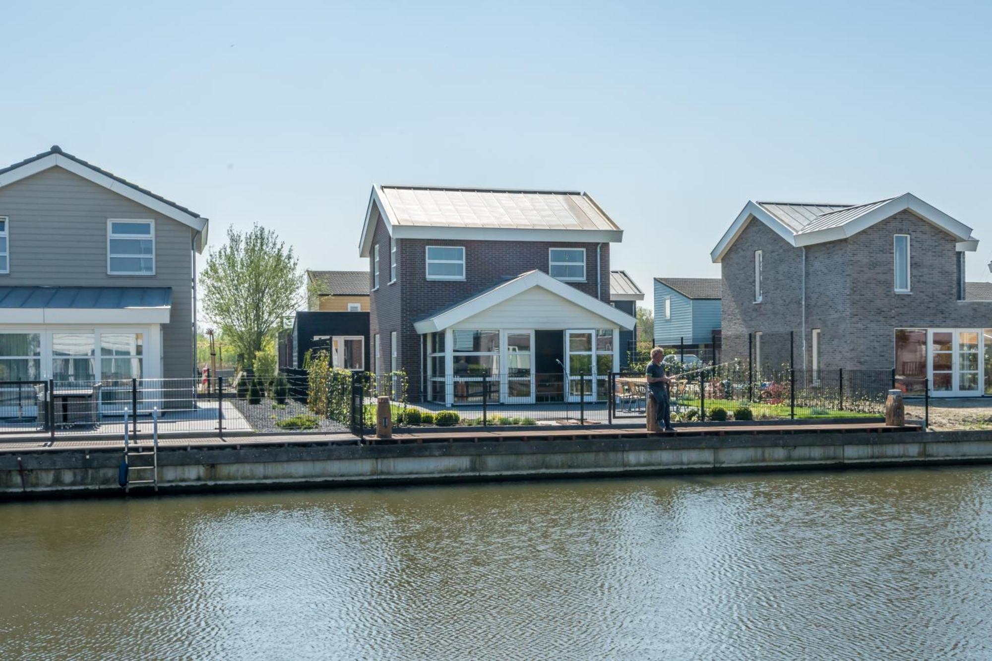 Nautic Rentals - Marinapark Oude-Tonge Buitenkant foto